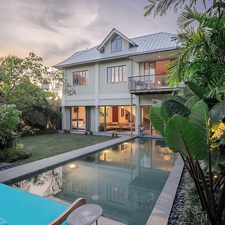 Luxurious Villa L'Abri - Umalas - Canggu - 4Br ภายนอก รูปภาพ